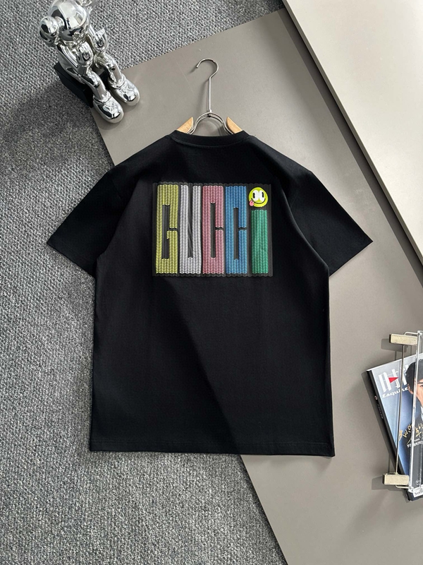ブランドTシャツ背面デザイン